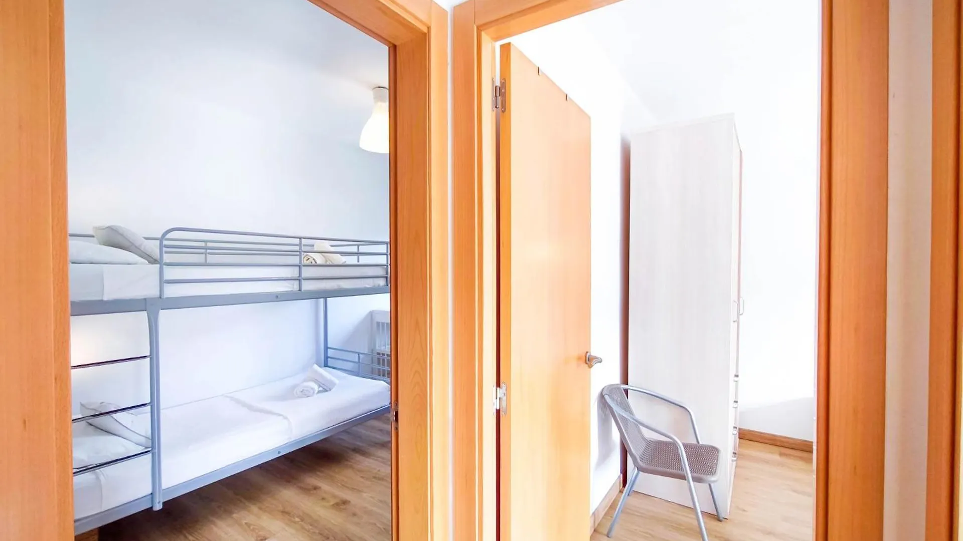 Pinzon, Gezellige Familievilla Met Groot Zwembad. Lloret de Mar 0*,  İspanya