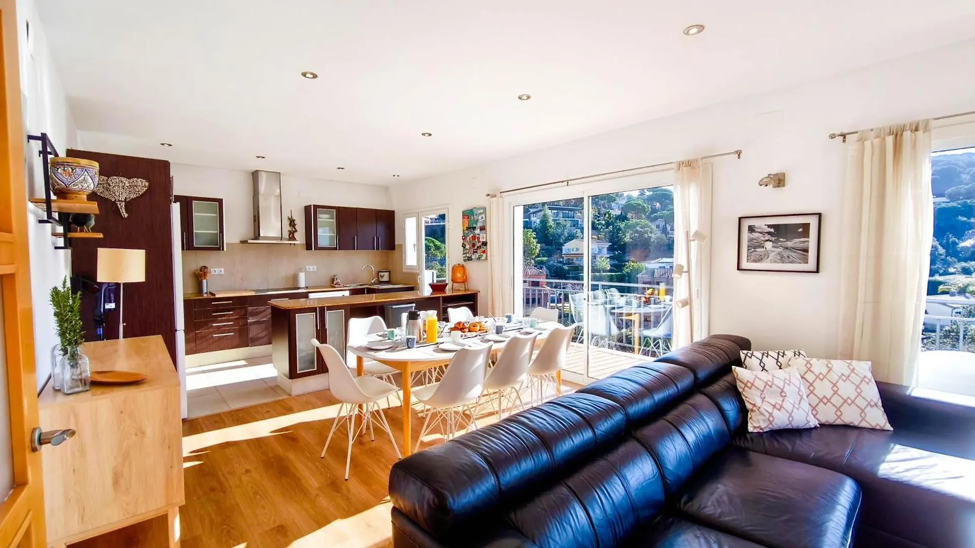 Apartment Pinzon, Gezellige Familievilla Met Groot Zwembad. Lloret de Mar Spain