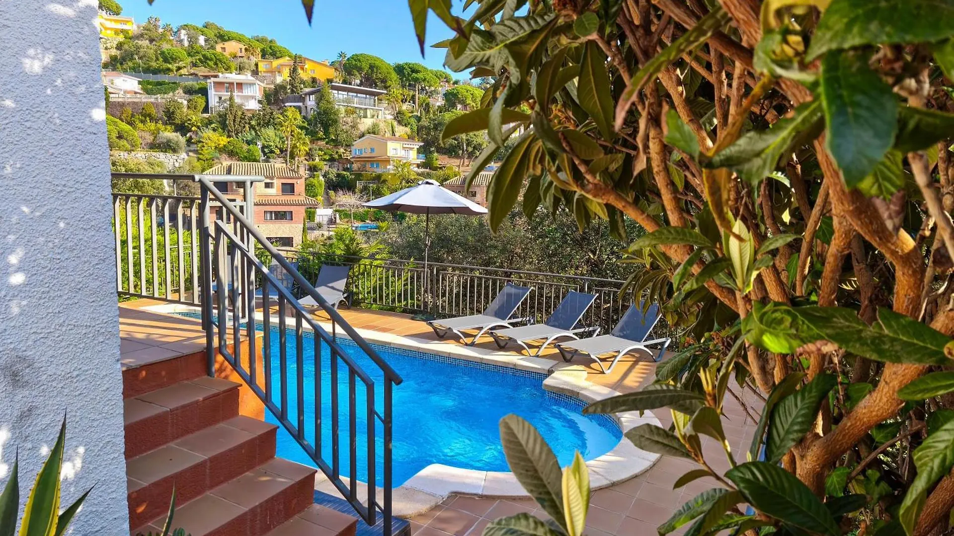 Pinzon, Gezellige Familievilla Met Groot Zwembad. Lloret de Mar